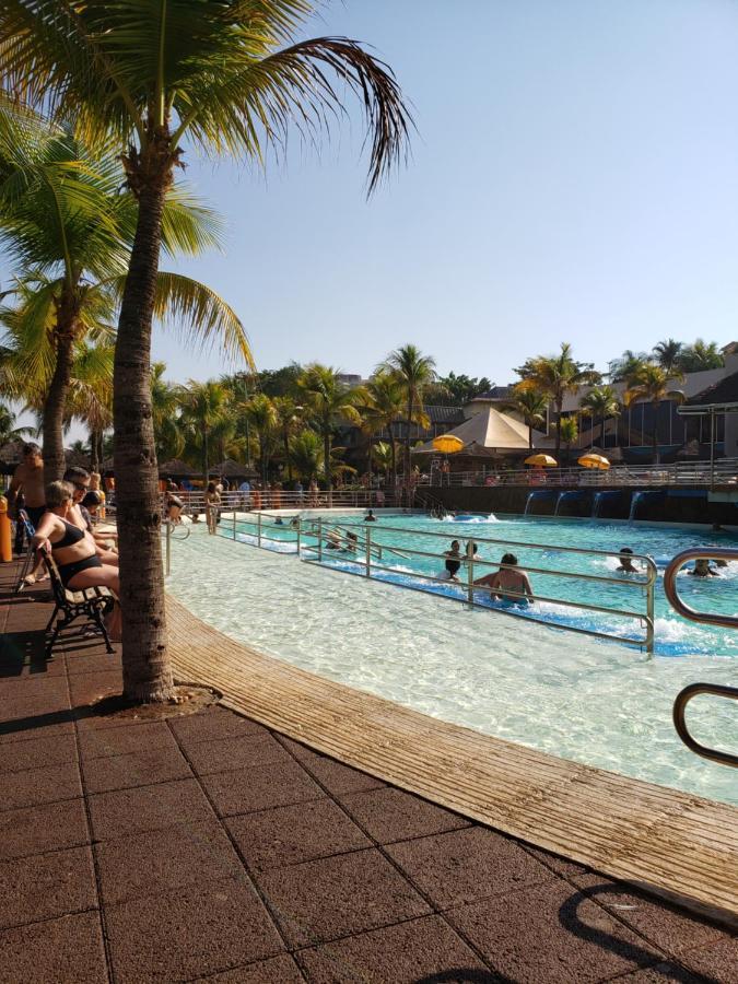 Villa Casa Temporada Olimpia 8 Pessoas Com Piscina Exterior foto